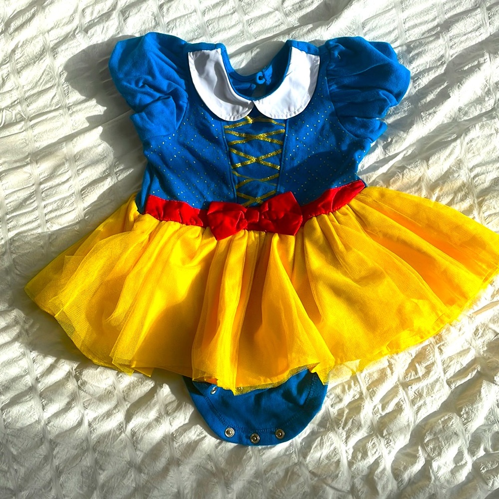 Disney Baby snow white